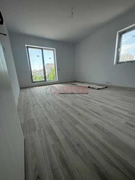 Grand Arena Mall 2 camere - 3 minute de Grand Arena Mall - 74863 Euro